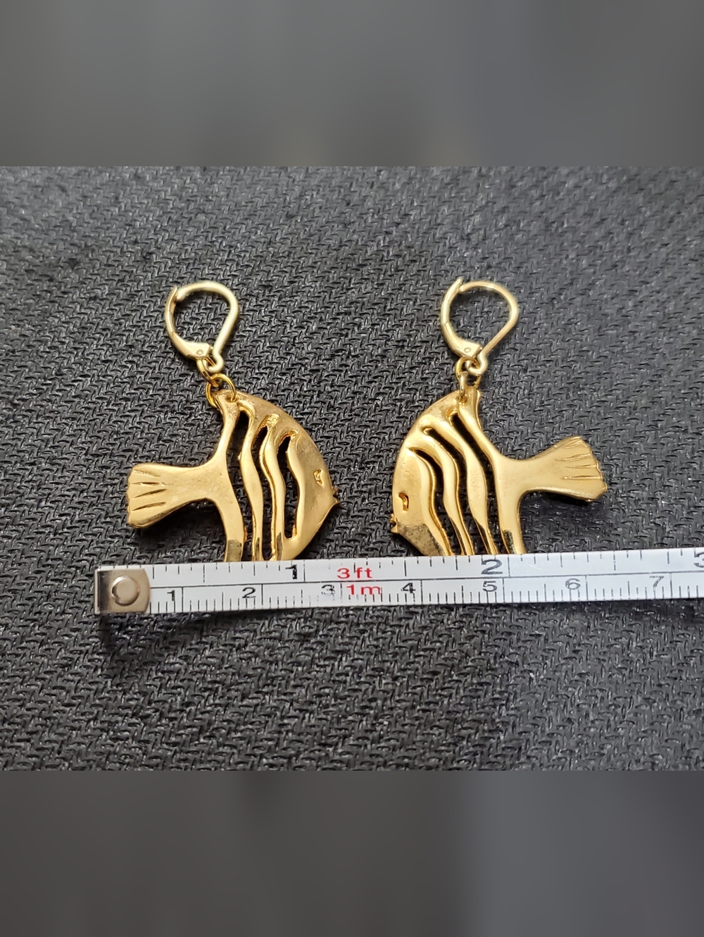 Vtg. Angel Fish Dangle Earrings - Picture 5 of 5